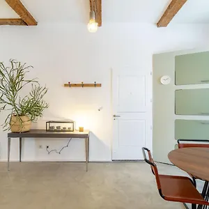 Apartment Chic Et Moderne, Marseilles
